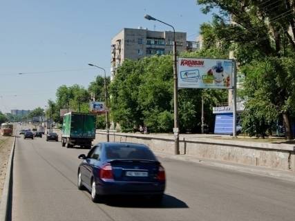 Billboard A in Dnipro (Dnipropetrovsk), 5,9*2,9  av.Bogdana Hmel'nic'kogo, 2, za av.Pilipa Orlika, iz centru Photo 1