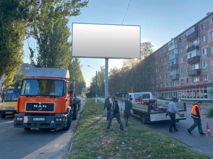 Billboard B in Manganets, 6х3  m. Marganec', st. Kiivs'ka na rozpodil'cij polosi navproti budinkiv 139, 141 Photo 1