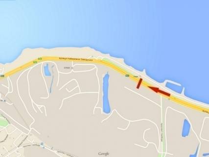 Billboard B in Dnipro (Dnipropetrovsk), 6х3  st.Nab. Zavods'ka, naproti kafe "Smak", z centru scheme