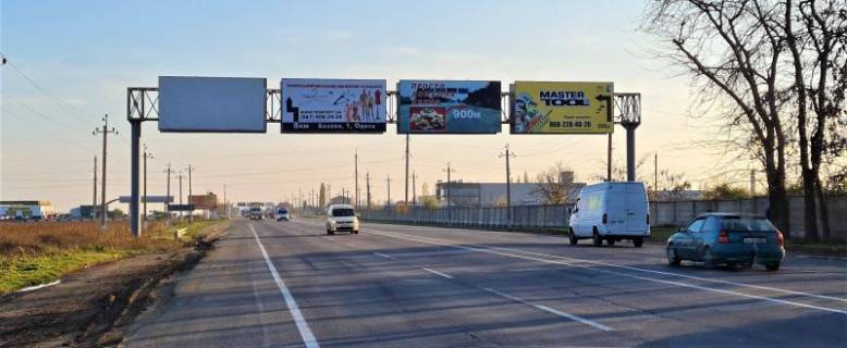 Billboard A in Odessa, 3x6  Район промрынка "7-км", ЖК "Артвилл", ЖК "7е Небо", ЖК "Австрийский", ЖК "Авангард",  биопарка и аквапарка.  Цена для РА договорная Photo 1