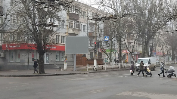 Billboard A in Kherson, 3х6  av.Usakova/per.Kazackij Photo 1