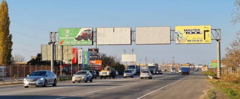 Billboard A in Odessa, 3x6  Район промрынка "7-км", ЖК "Артвилл", ЖК "7е Небо", ЖК "Австрийский", ЖК "Авангард",  биопарка и аквапарка.  Цена для РА договорная Photo 1