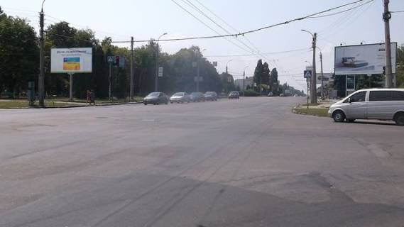Billboard  in Cherkasy Sumgaits'ka st., - Korol'ova st.,(AZS OKKO , Avtosalon UA Holding, zavod "Bogdan") Photo 1