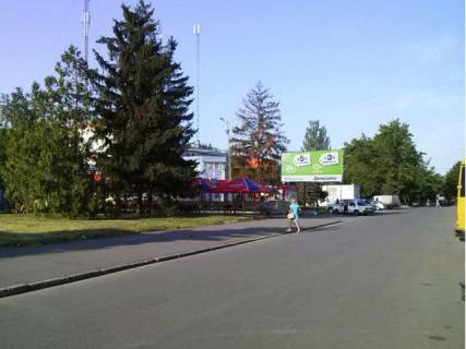 Billboard B in , 6x3  Peremogi av., 34v, mkr. Ingulec, (KT "Peremoga") Photo 1