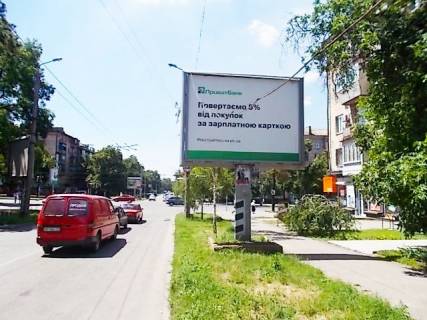 Backlight A in Zaporizhzhya, 4x3  Novic'kogo st.,6 - Sobornij av. ("Rajffajzen Bank Aval'",200 do "Al'fa Bank" i "Vodafon") Photo 1