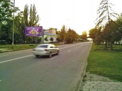 Billboard B in Krivy Rig, 6x3  Matusevica st., (mag. "Sputnik"), do Metalurgiv av. Photo 1