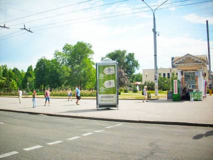 Pillar, Pillar A in Zaporizhzhya Sobornyj av.-Sevcenko bst. na Sobornyj av. CENTRAL'̱NAA ZONA .(Ostanovka obsestvennogo transporta,naprotiv Merii) Photo 1