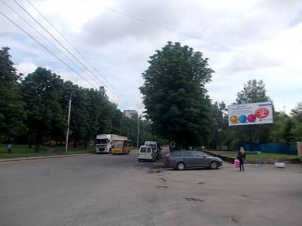 Billboard A in Rivne, 6x3  Gagarina st., do Kostroms'ki st.  (200 m. vid  supermarketa "Novus", do  AZS "WOG","Ukrnafta") Photo 1
