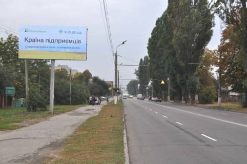 Billboard B in Vinnytsia, 6x3  Nemirivs'ke sose - Pcilki Oleni  st. Photo 1