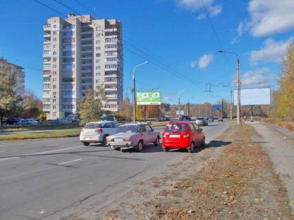 Billboard B in Sumi Geroev Krut st., 6 (300 m. do "Epicentra",naprotiv Internet-gipermarketa "27 UA") Photo 1