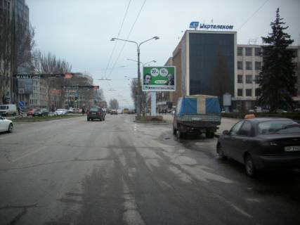 Scrolller, Scroll A in Zaporizhzhya Sobornyj av., Geroev pl. CENTRAL'̱NAA ZONA. ("Ukrtelekom", "Ukrposta","Privatbank","Osadbank","Ukrsibbank") - 316045 Photo 1