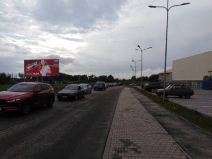 Billboard B in Lviv, 6x3  Kul'parkivs'ka st. ( TC Victoria Gardens ) Photo 1