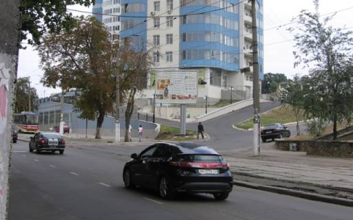 Prismatron, Prism A in Odessa, 4x3  Genuezs'ka st., 5 - Gagarins'ke Plato - 101451 Photo 1