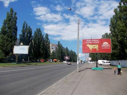 Billboard A in Rivne, 6x3  Suhevica st., (zupinka transporta, naproti "Privatbank", 400 m. do "Novus") Photo 1