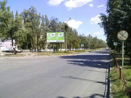 Billboard B in , 6x3  Gornakiv st., 38, mkr. Ingulec' (avtovokzal, rinok), pered povorotom Photo 1