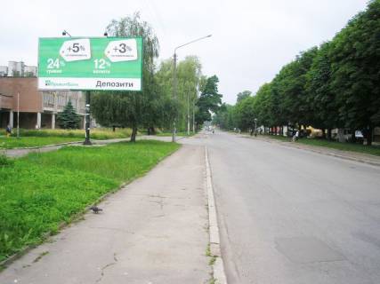 Billboard A in Drogobich Грушевського вул.,170 (перед "Ощадбанком")В центр Photo 1
