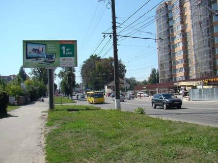 Billboard B in Vinnytsia Kievskaa st., ("PrivatBank", z/k "Nabereznyj kvartal"gostinnica "Rejkarc Optima") v centr Photo 1