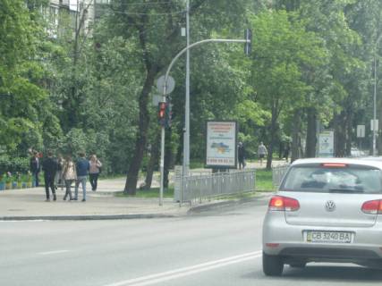 Citylight B in Lviv, 1.86м х1.27м  Rusanivs'ka naberezna, 24/51 / Entuziastiv (svitlofor) scheme