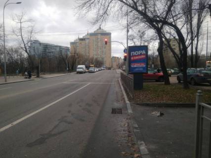 Citylight A in Kyiv, 1.2x1.8  Rusanivs'ka naberezna, 24/51 / Entuziastiv (svitlofor) scheme