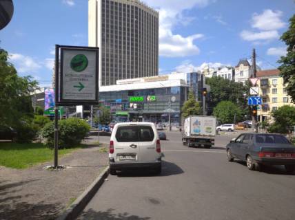Citylight A in Kyiv, 1.2x1.8  st. Rejtars'ka / pl. L'vivs'ka scheme