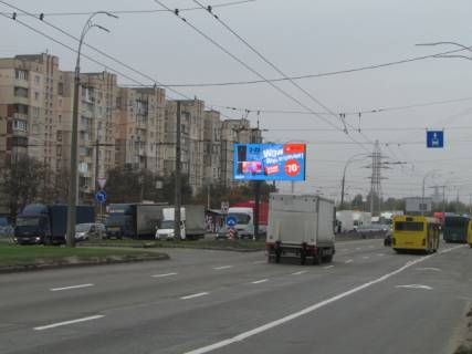 Video Billboard A in Kyiv, 6x3  Suhevica Romana (Generala Vatutina) prospekt, (rozpodiluvac navproti rinku "Desna"), ruh v napramku Pivnicnogo mosta - 26420 scheme