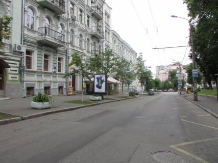 Citylight A in Kyiv, 1.2x1.8  Teresenkivs'ka, 21 scheme