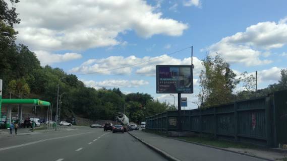 Scrolller, Scroll A in Kyiv, 3.14x2.32  Navodnic'ka plosa (GVVV) , navproti AZS "VOG" (svitlofor) - 26855 scheme