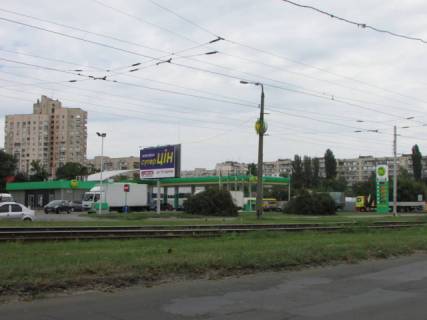 Billboard B in Lviv, 3м x 6м  Simirenka 17A (AZS WOG), napramok ruhu vid st. Sim`i Sosninih, livoruc scheme