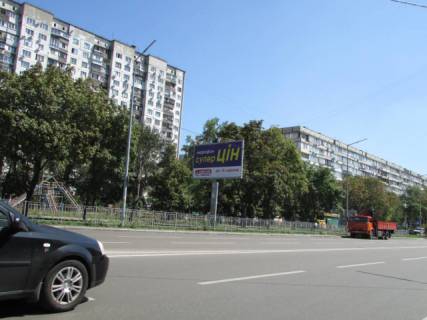 Billboard B in Lviv, 3м x 6м  Mitropolita Andrea Septic'kogo (Lunacars'kogo), 7 naproti, ruh vid plosi Pantelejmona Kulisa (Lunacars'kogo), livoruc scheme