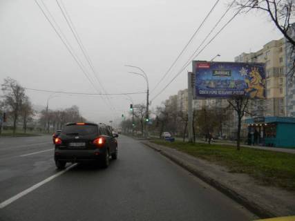 Billboard A in Kyiv, 6x3  Cervonoi Kalini (V. Maakovskogo) pr-t, 18 (svitlofor) scheme