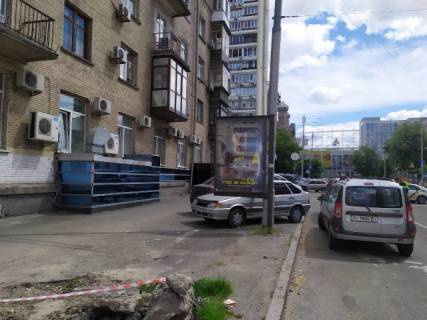 Citylight A in Kyiv, 1.2x1.8  st. Zilans'ka, 12/58 scheme