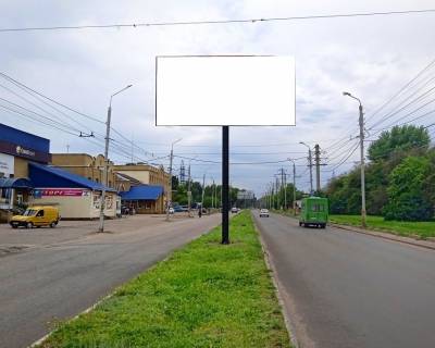 Billboard B in Slovyansk, 3х6  st.Central'na (bila rinku "Slov'ans'kij bul'var",rozpodil'ca smuga ruhu) Photo 1