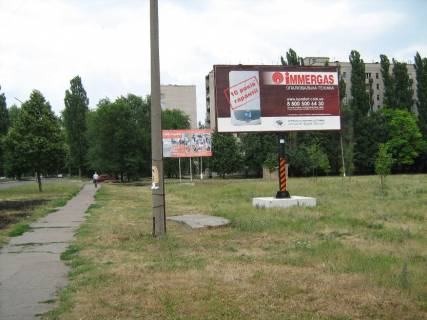 Billboard A in Zhovti Vodi st. Zavods'ka, rajon avtovokzalu Photo 1