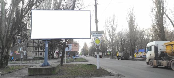 Billboard B in Nikopol, 3х6  perehresta st.Geroiv Cornobila ta st.Sevcenka Photo 1