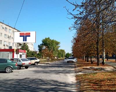 Billboard A in Berdyansk bul'var Central'nij, bila bud. 10 Photo 1
