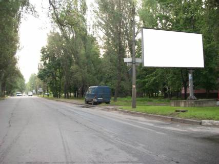 Billboard A in Nikopol, 3х6  st. Patriotiv Ukraini (rajon budivli No142-a) Photo 1