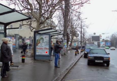 Citylight B in Odessa, 1.8x1.2  Seredn'ofontans'ka st., zaliznicnij vokzal, zupinka Photo 1