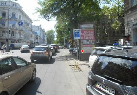 Pillar, Pillar A in Odessa Greceskaa st., 24 - Risel'evskaa st. (Mango) Photo 1