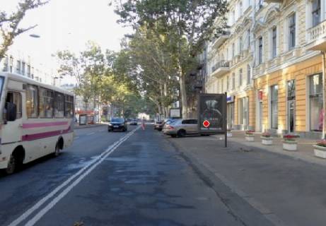 Citylight B in Odessa, 1.8x1.2  Risel'evs'ka st., 17 Photo 1