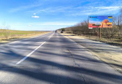 Billboard A in Mykolayiv (Lviv region), 6x3м.  Автодорога М06 (Київ  - Чоп), м. Миколаїв, обїздна, на АЗК OKKO, видимість на м. Львів Photo 1