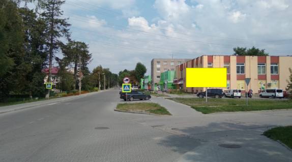 Billboard A in Radekhiv, 6x3м.  m. Radehiv, st. L'vivs'ka, 31, centr mista, central'na torgova, administrativna st., TC Rukavicka, st. L'vivs'ka 31, na m. Luc'k, m. Cervonograd Photo 1