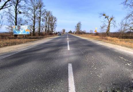 Billboard B in Soposhin, 6x3м.  с. Сопошин, вїзд в м. Жовква, траса Львів- Рава-Руська (М-09), на кордон з Польщею (м.Рава- Руська), на м. Червоноград, на АЗК WOG, на АТБ Photo 1