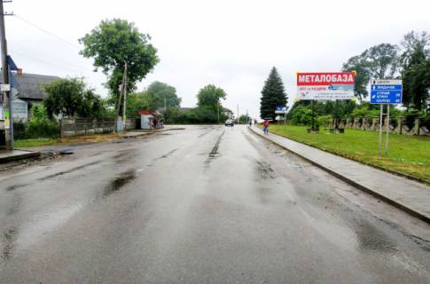 Billboard A in Zhidachiv, 5.9x2.9м.  m. Zidaciv, st. Danila Galic'kogo, central'nij v'izd vs'ogo transportu z m.Hodoriv, m.Ternopil' Photo 1
