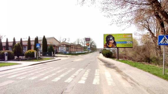 Billboard A in Mostiska, 6x3м.  м. Мостиська, вул. Полуботка, вїзд на центральну автостанцію, торгові центри, продуктовий базар, великий транзит, пішохідний перехід Photo 1