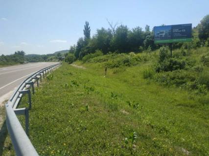 Billboard A in Olesko, 6x3м.  vizd v m. Oles'ko z storoni m. L'viv, na m. Brodi, trasa L'viv - Kiiv (E-40), dali AZS Ukrnafta/ TIR "Dzerelo", na Oles'kij zamok, visoka konstrukcia Photo 1