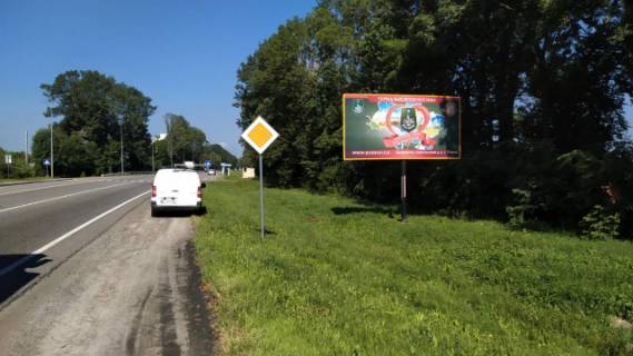 Billboard A in Zapitiv, 6x3м.  s. Zapitiv, na m.L'viv, na obizdnu m. L'vova, na m. Kamanka - Buz'ka/ m. Luc'k + AZK WOG + zupinka gromads'kogo transportu, trasa E-40 Photo 1