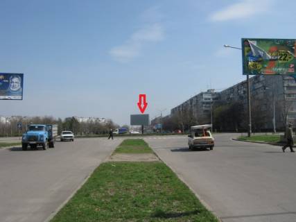 Billboard A in Zaporizhzhya 175-3_Zadneprovskaa prUbilejnyj na kol'ce (na levo ATB, na pravo Sil'po, Komp vsesvit)  Photo 1