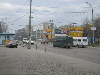 Prismatron, Prism A in Zaporizhzhya 301_Zaporoz'e_ul Lunacarskogo St.Capaeva - prizma  - 238790 Photo 1