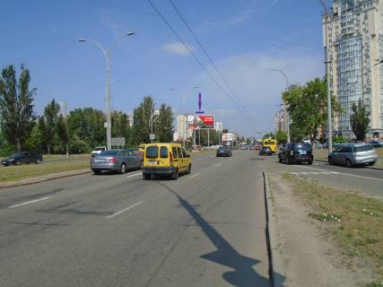 Prismatron, Prism A in Kyiv, 6 X 3 м  st.Volodimira Ivasuka,2 (g.stalingradu) - 270761 Photo 1
