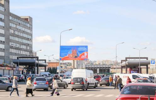 Video Billboard B in Kharkiv, 6x3  Piskunovskaa st. - Masinostroitel'nyj av., v centr - CENTRAL'̱NYJ RYNOK (Makdonal'ds, Dom Torgovli, metro) - 295715 Photo 1